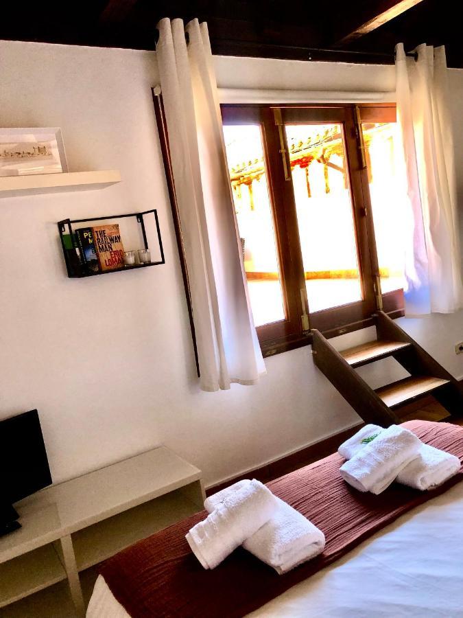Apartamento Canónigo - terraza con vistas Toledo Exterior foto